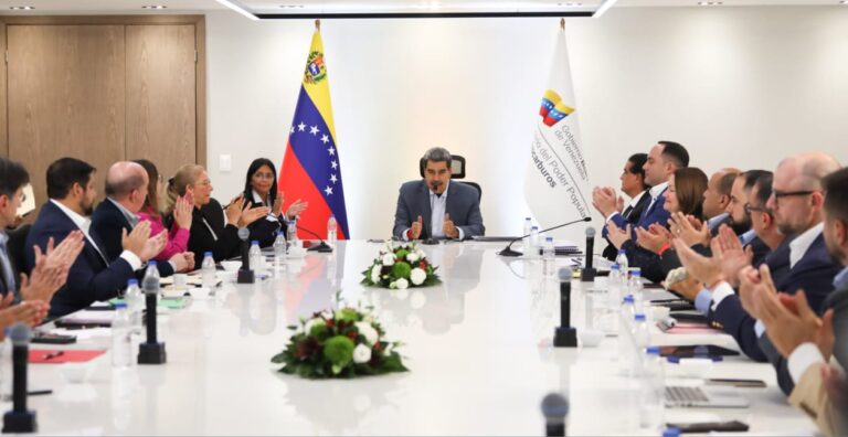 Maduro: «La producción petrolera está segura»