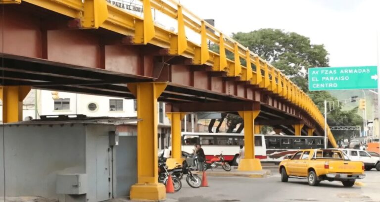 Rehabilitación del elevado de la Avenida Roosevelt alcanza el 85 % de avance