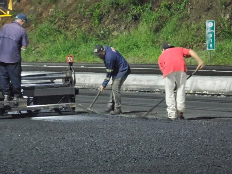 Autopista Caracas-La Guaira