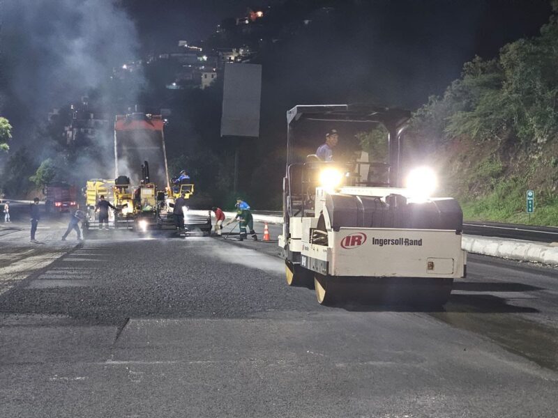 Autopista Caracas-La Guaira