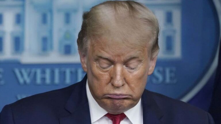 ¿Trump se rinde ante China?