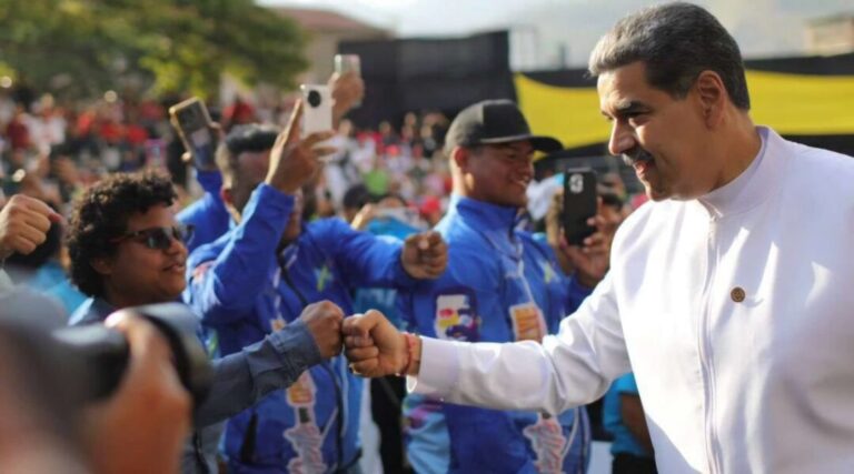 El GPPSB va con todo: candidatos presentan a Maduro su plan legislativo