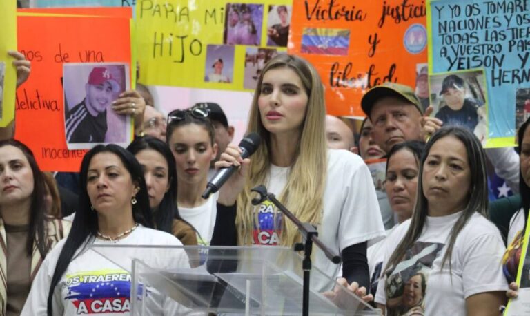 Familias venezolanas exigen fin a la injusticia en El Salvador