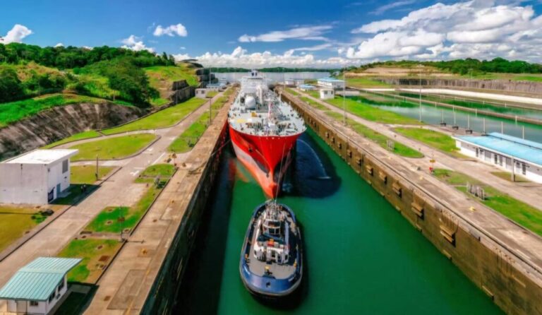 ¿El Canal de Panamá está cambiando su rumbo económico?
