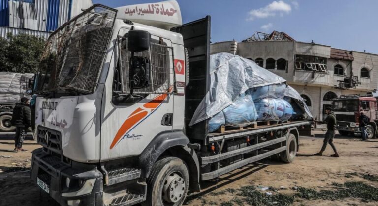 ¿Puede la ayuda humanitaria salvar a Gaza a tiempo?