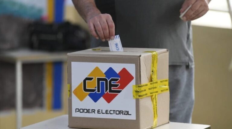 Hinterlaces dibuja un 25M rojo: el GPPSB domina la intención de voto