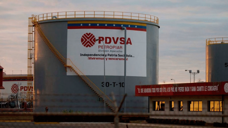Delcy Rodríguez: «Venezuela está en plena producción petrolera»