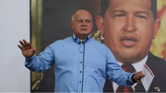 ¿Quién salió del país con trucos y por qué no es sorpresa?