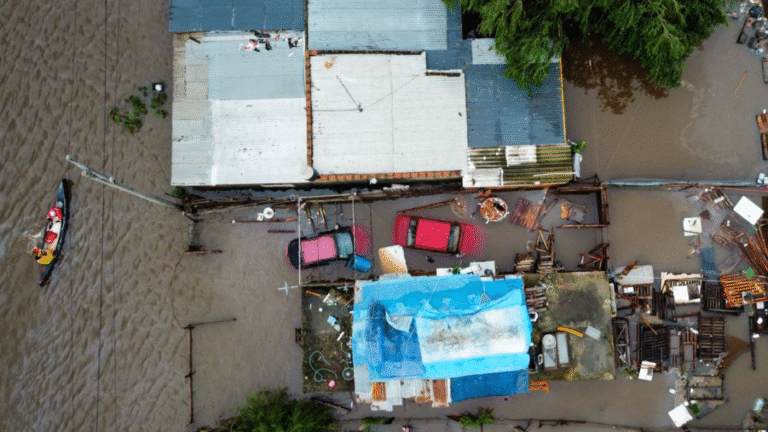 Intensas lluvias en Argentina causan heridos y muertos