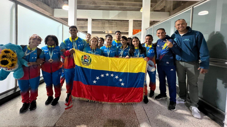 Venezuela se lleva la gloria en levantamiento de pesas juvenil