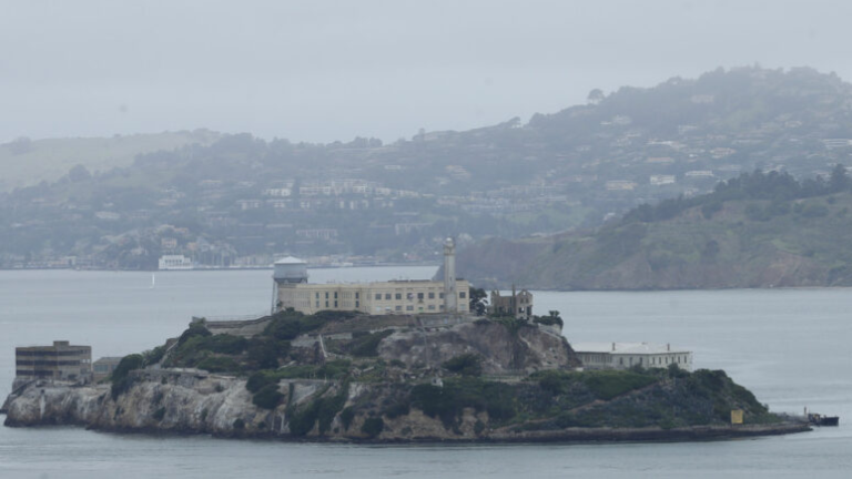 ¡Trump ordena reabrir la prisión de Alcatraz!