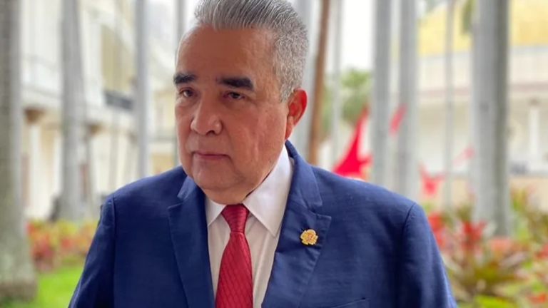 Luis Eduardo Martínez tacha de «ingenuo» al Estado venezolano