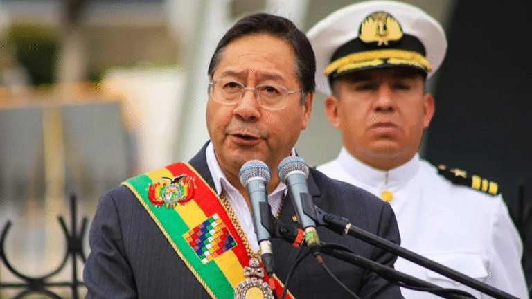 Luis Arce no irá por la candidatura en agosto