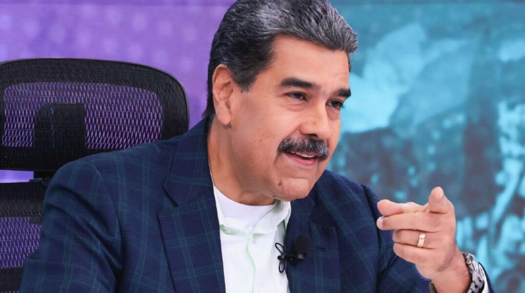 Con Maduro +