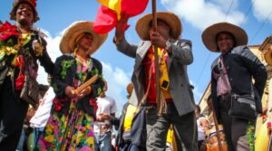 fiesta de los santos