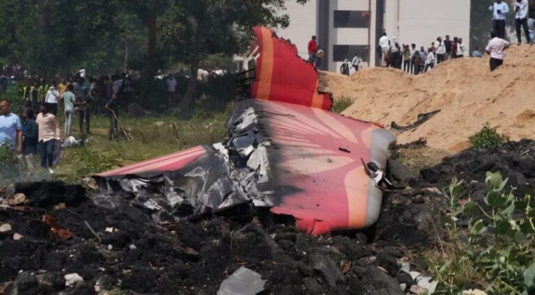 ¿Qué le pasó al avión que cayó en la India?