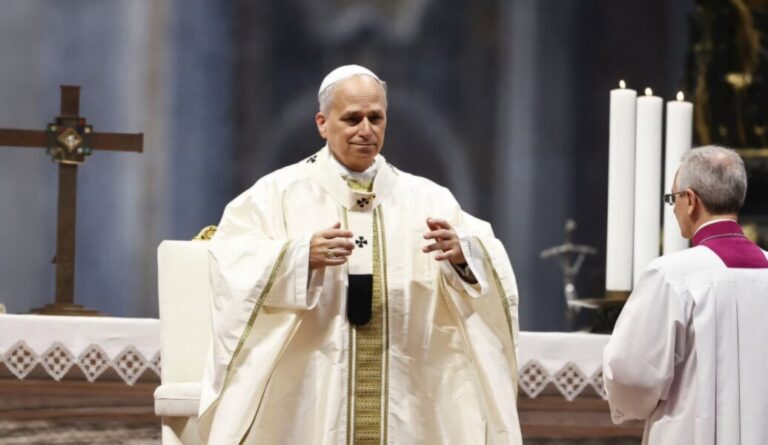 El Óbolo se tambalea: ¿el papa pide apoyo mundial?