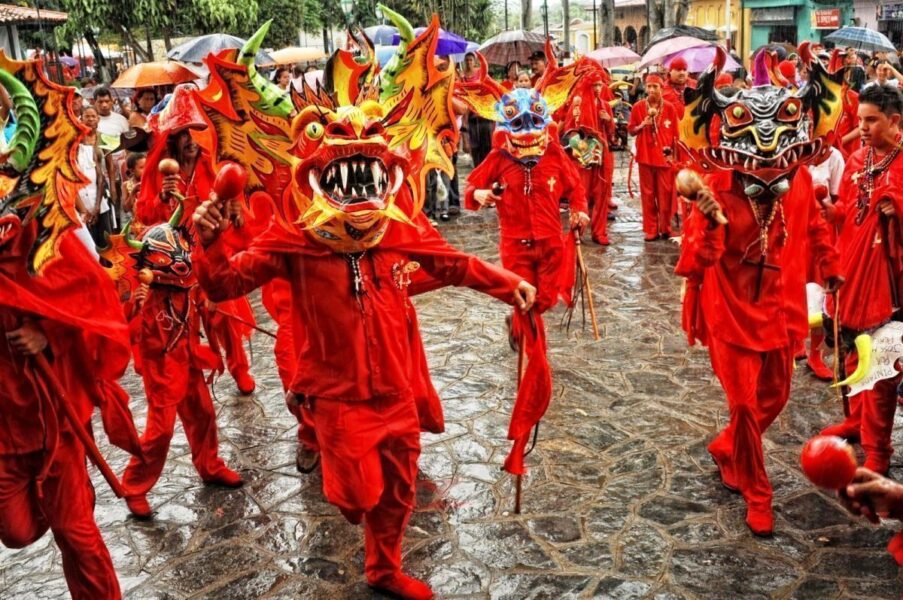 Diablos Danzantes