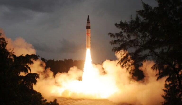 ¿Es hora de eliminar todas las armas nucleares del planeta?