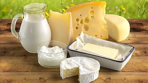 ¡A comprar leche y queso!