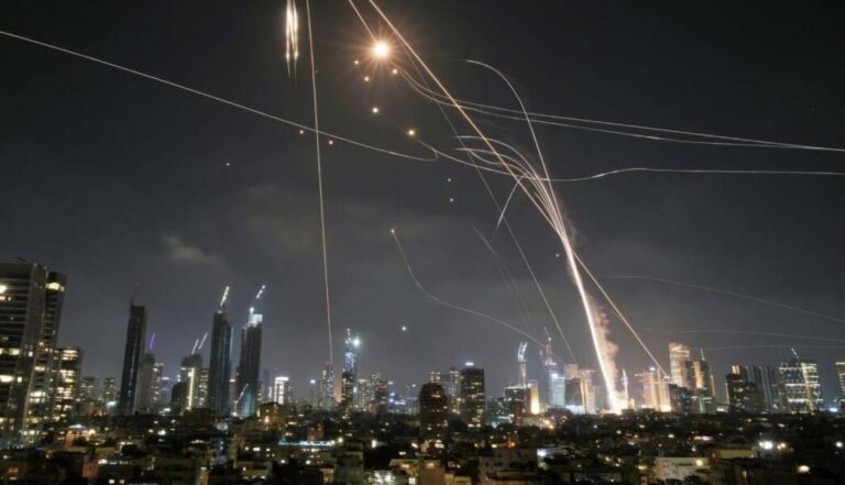 Irán responde y Tel Aviv tiembla