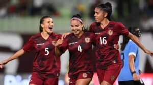 Vinotinto Femenina