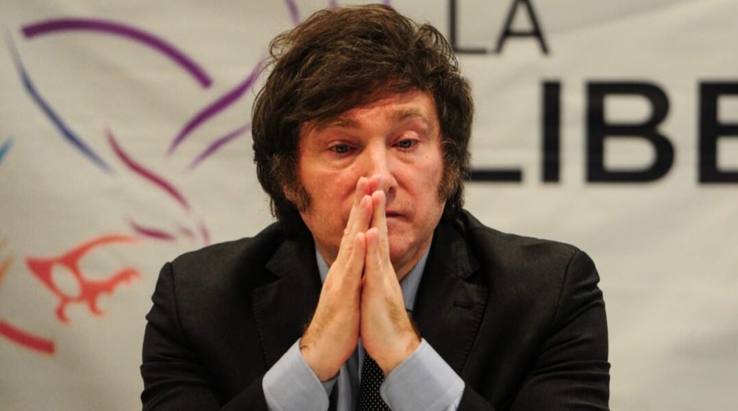 ¿Se acelera la caída de Milei en el peor momento electoral?