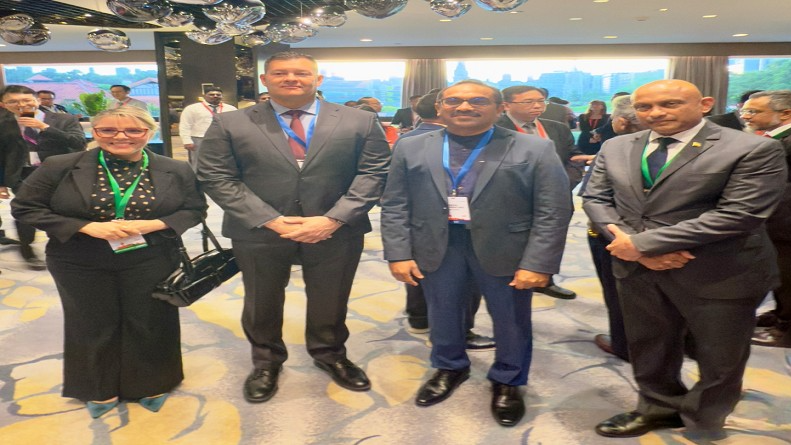 Singapur recibe a Venezuela en un encuentro global de transporte