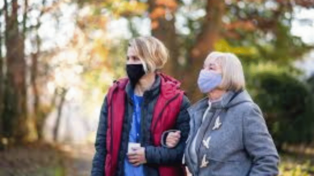 ¿Covid-19 prolongado podría generar daños similares al párkinson?