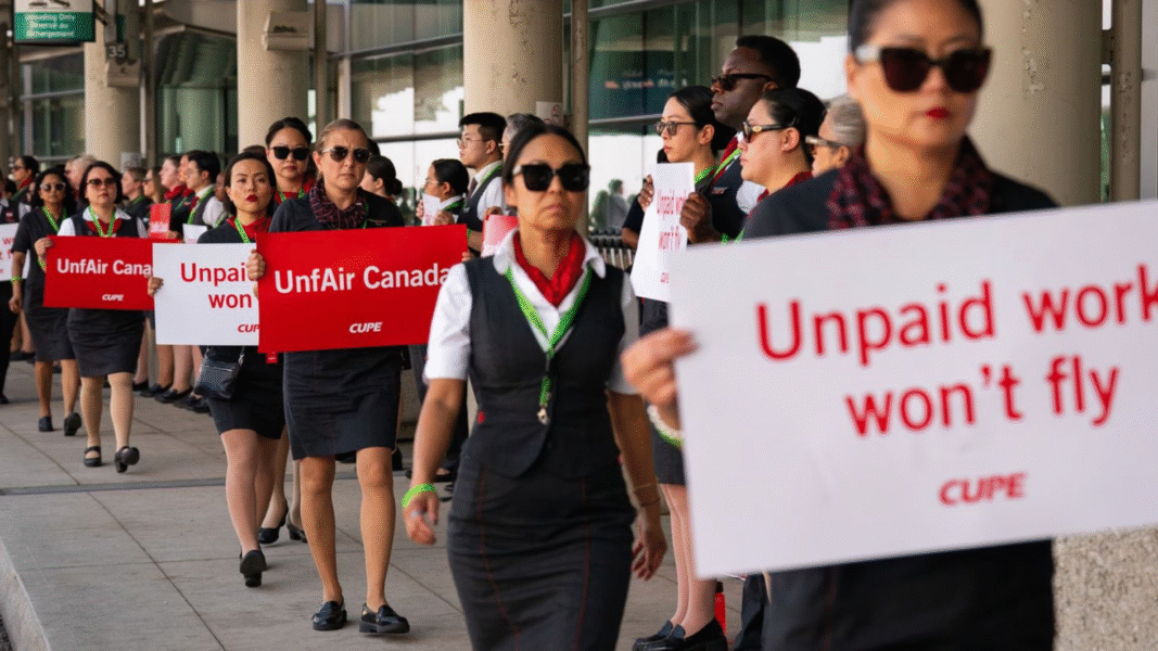 Huelga en Air Canada: ¿Qué pasará con los vuelos tras paro de 10 mil sobrecargos?