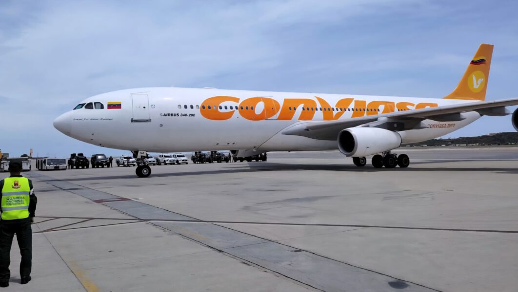 El vuelo 54 aterrizó con sorpresas