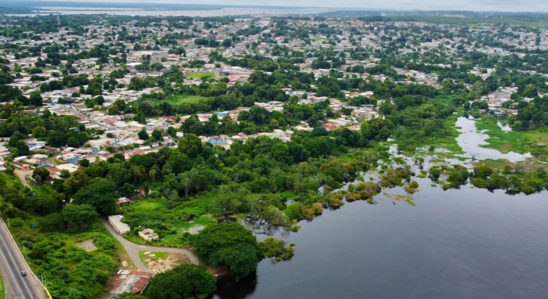El agua sube y 11 comunidades en Ciudad Guayana están en alerta máxima