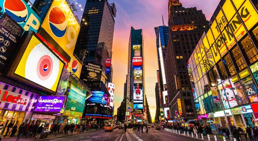 Caos en Nueva York: Un paquete misterioso obligó a cerrar Times Square
