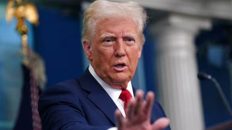 ¿Trump se volvió loco?