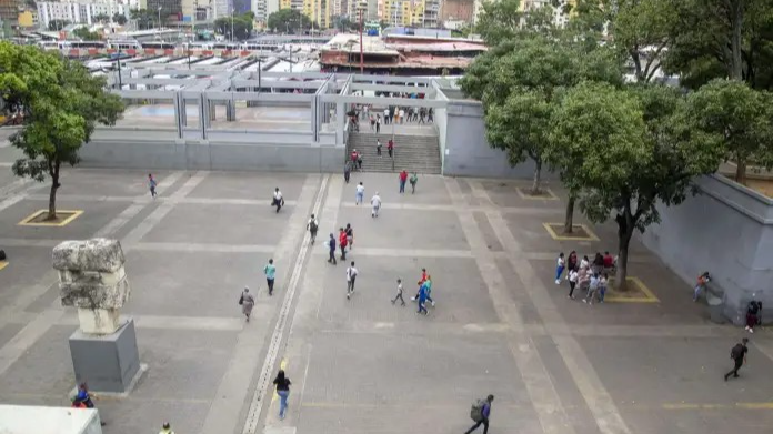 ¿Y los buhoneros de La Hoyada?