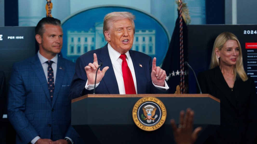 Trump extiende 90 días la tregua arancelaria con China