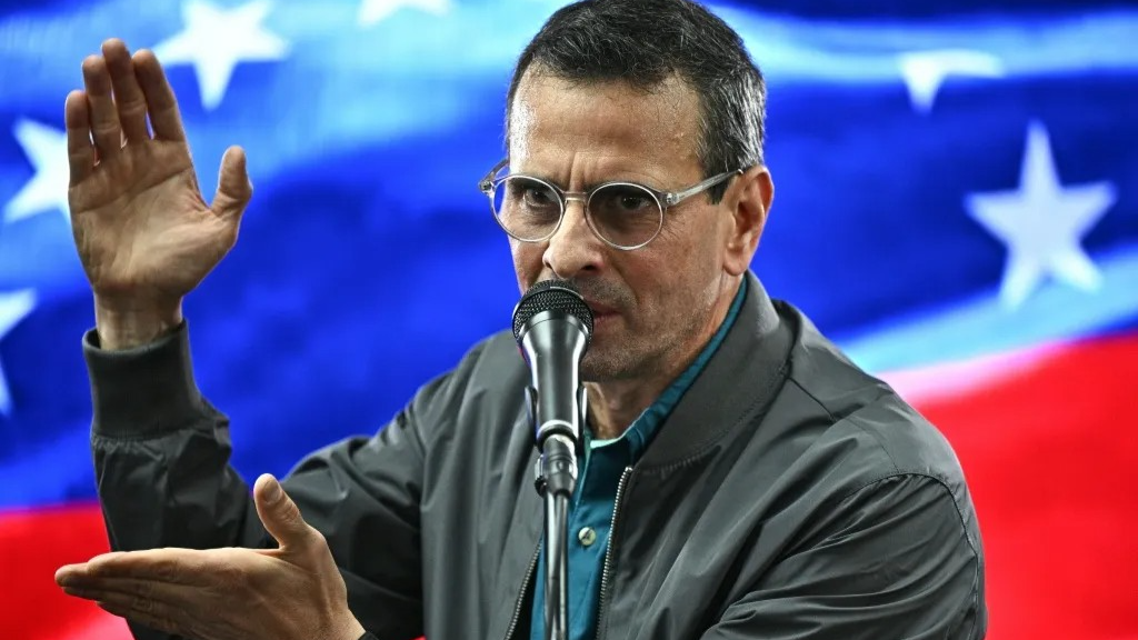 Capriles rechaza cualquier acción militar contra Venezuela