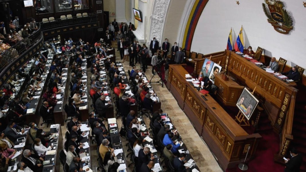 Diputados venezolanos aprueban acuerdo en defensa de la soberanía