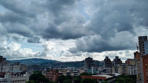 ¿Qué revela el cielo este viernes?