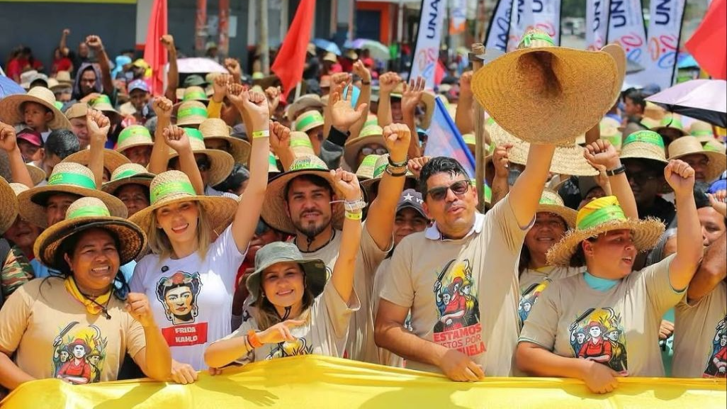 EN FOTOS: Venezolanos se movilizaron por mar y tierra para defender la nación