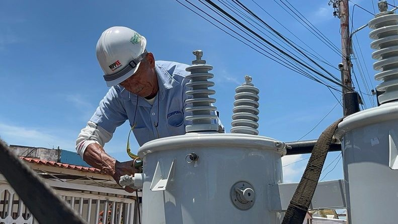 Más de mil familias en Zulia reciben mejoras en el servicio eléctrico