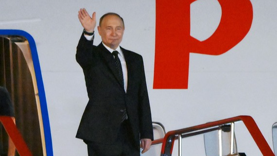 Putin llega a China para una visita de trabajo