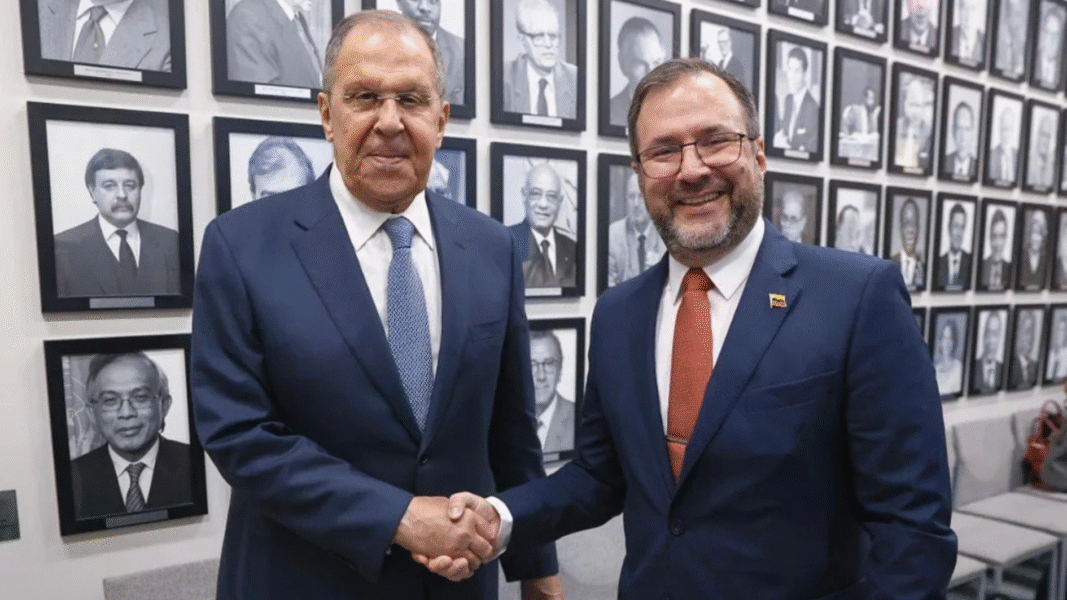 Lavrov se reúne con Yván Gil en Nueva York