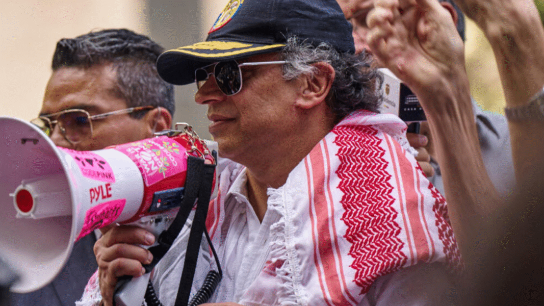 ¿Por qué EE.UU. revocó visa de Gustavo Petro?