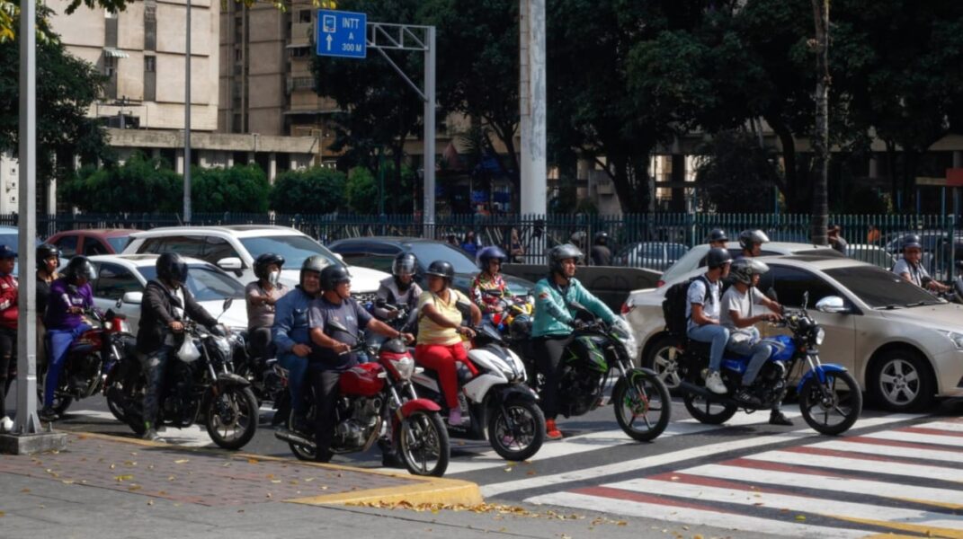 Nuevas reglas en las carreteras: ¿cómo afectarán a los motociclistas?