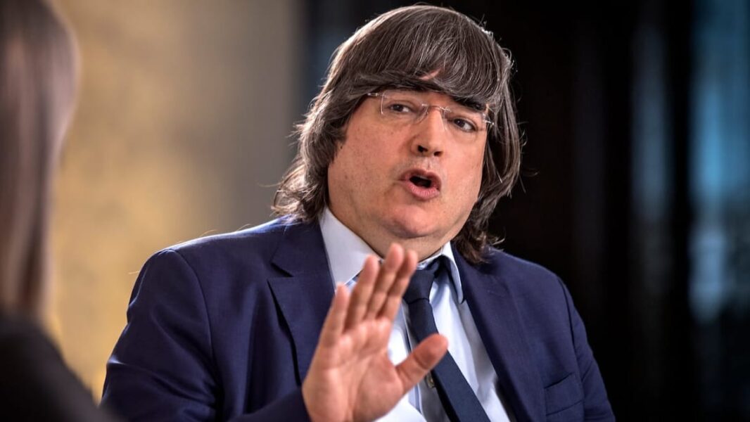 Jaime Bayly destapa las dudas: ¿verdad o montaje en el Caribe?