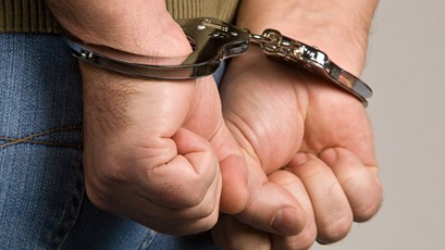 Sentenciado por abusar de sus dos hijos