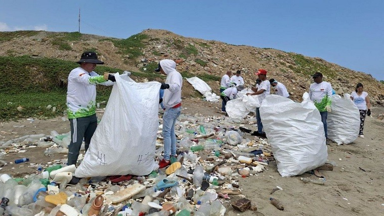 25 toneladas de basura retiradas de las playas