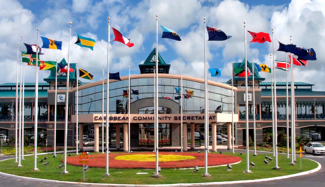 CARICOM alza la voz: exlíderes exigen la retirada militar de EE. UU. del Caribe