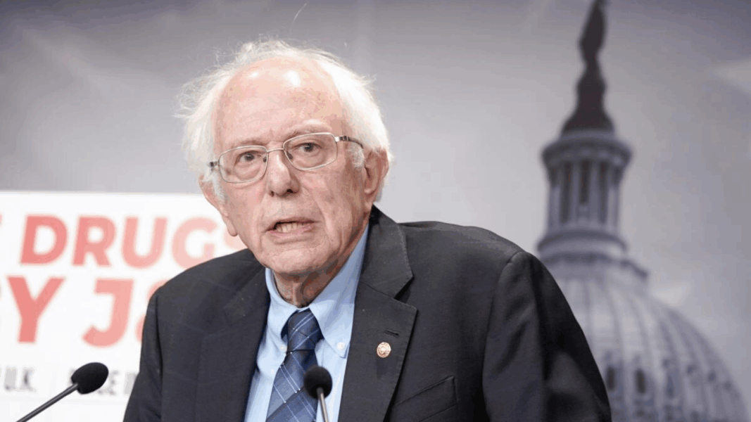 Bernie Sanders condena los ataques militares de Trump contra Venezuela y exige al Congreso actuar